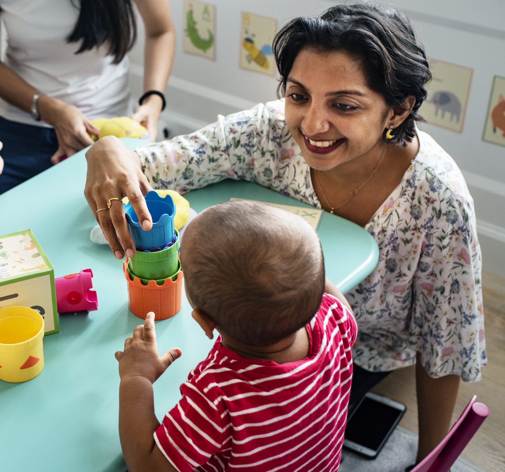 Child With Teaching Blocks | Pinarc